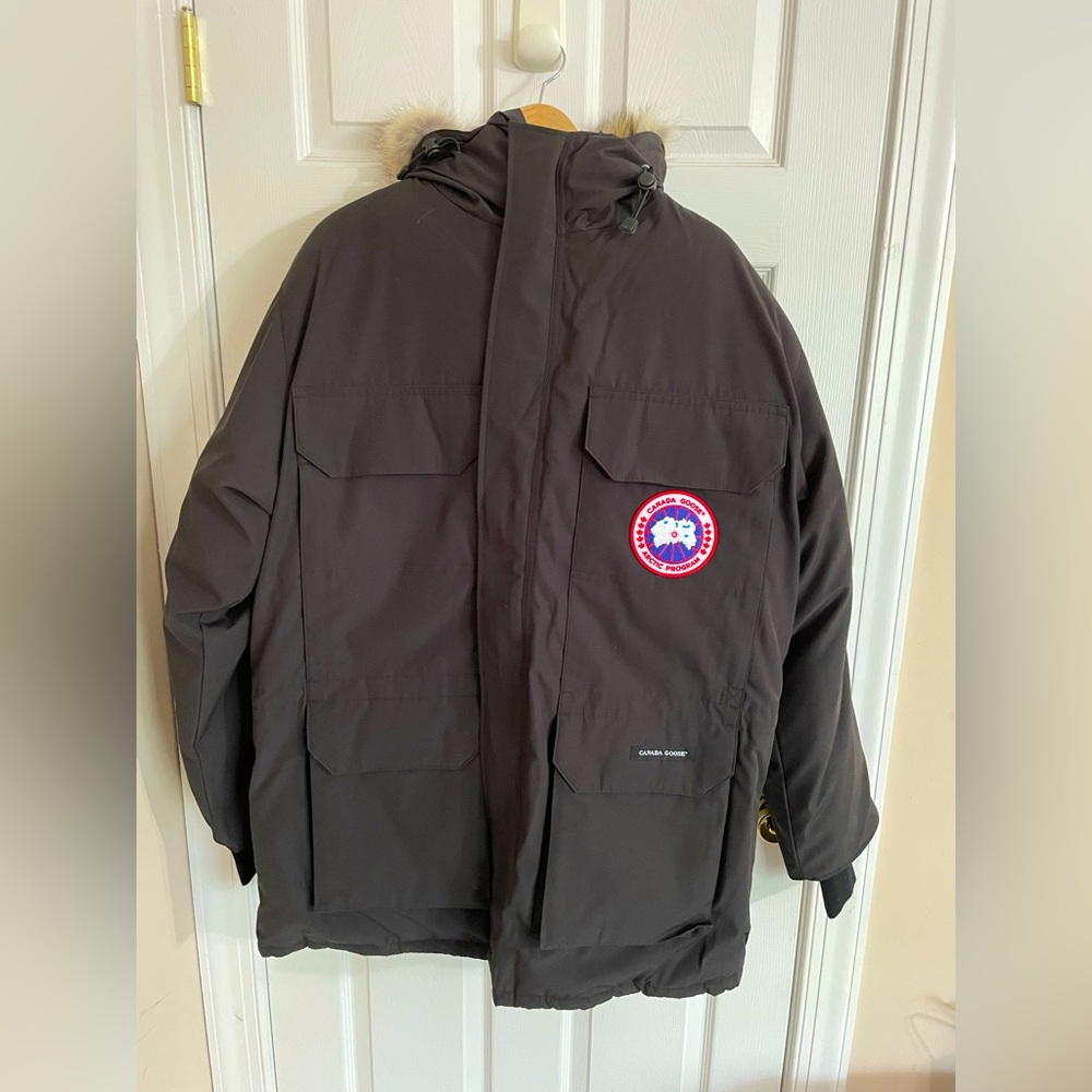 Canada Goose Men’s Medium Expedition Parka with Real Fur